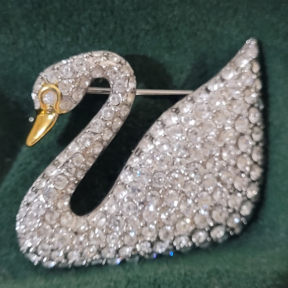Vintage Swarovski Crystal Memories Swan Brooch - Picture 2 of 5